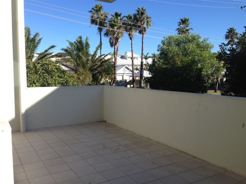 3/2 Gaven Cres, Mermaid Beach QLD 4218