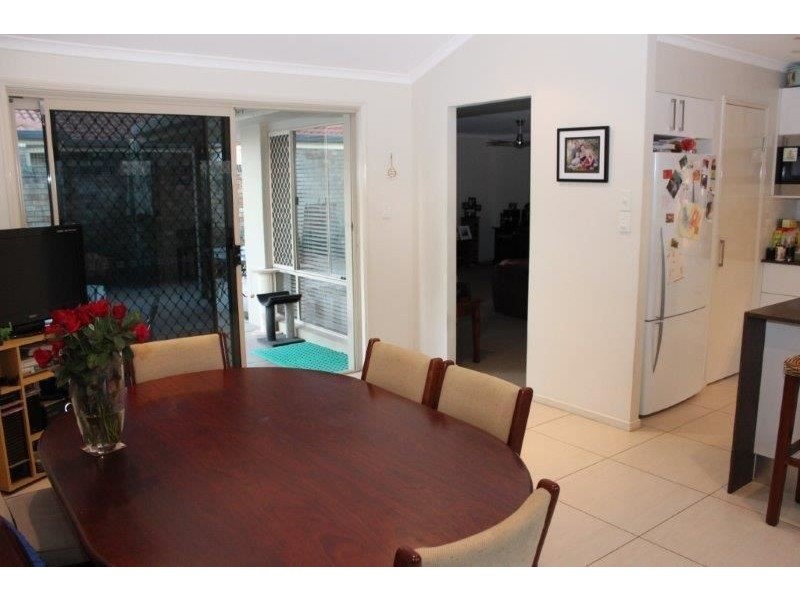 5 Prinia Place, Burleigh Waters QLD 4220