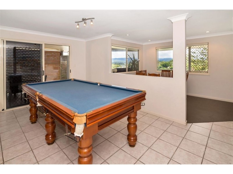 10 Maralinga Drive, Ashmore QLD 4214