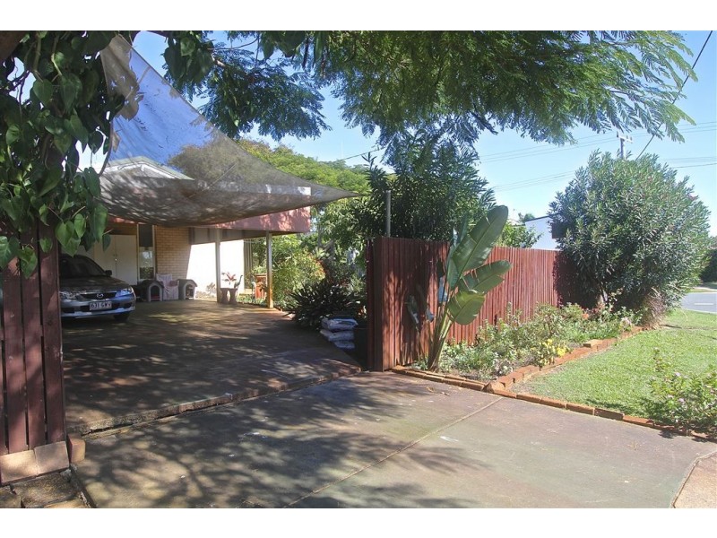 6 Pacific Boulevard, Broadbeach Waters QLD 4218