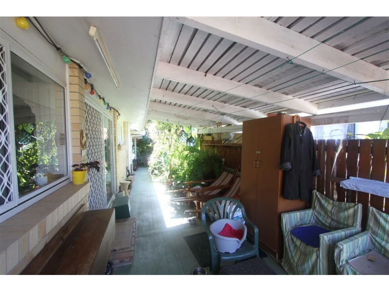6 Pacific Boulevard, Broadbeach Waters QLD 4218