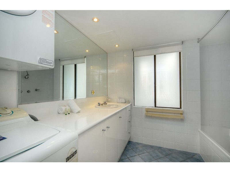 801/8 Albert Avenue, Broadbeach QLD 4218