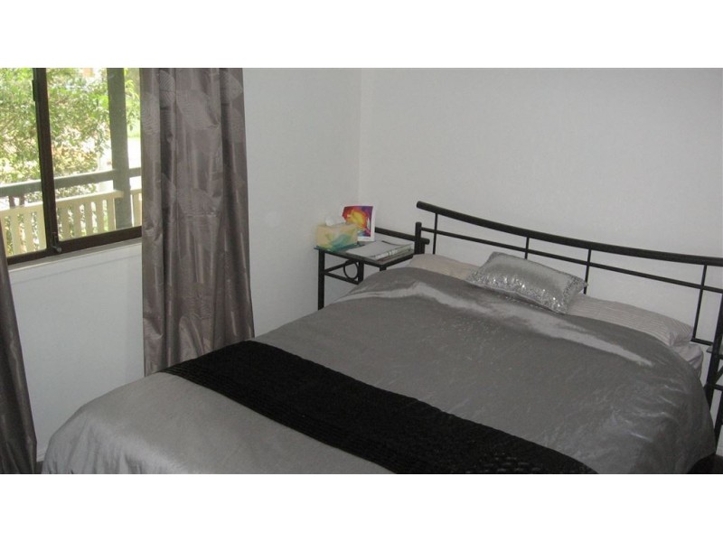 6 Breynia Street, Kingston QLD 4114