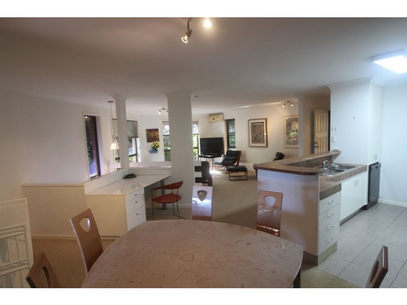 490 Nerang Rd, Ashmore QLD 4214