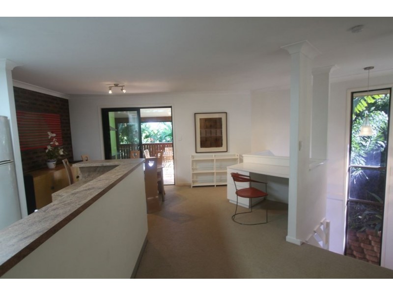 490 Nerang Rd, Ashmore QLD 4214