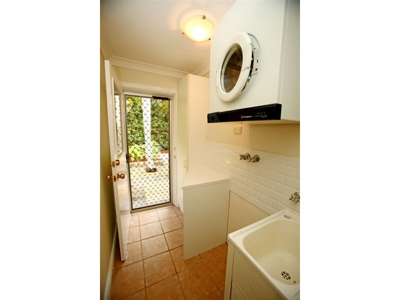 3 Reid Court, Carrara QLD 4211