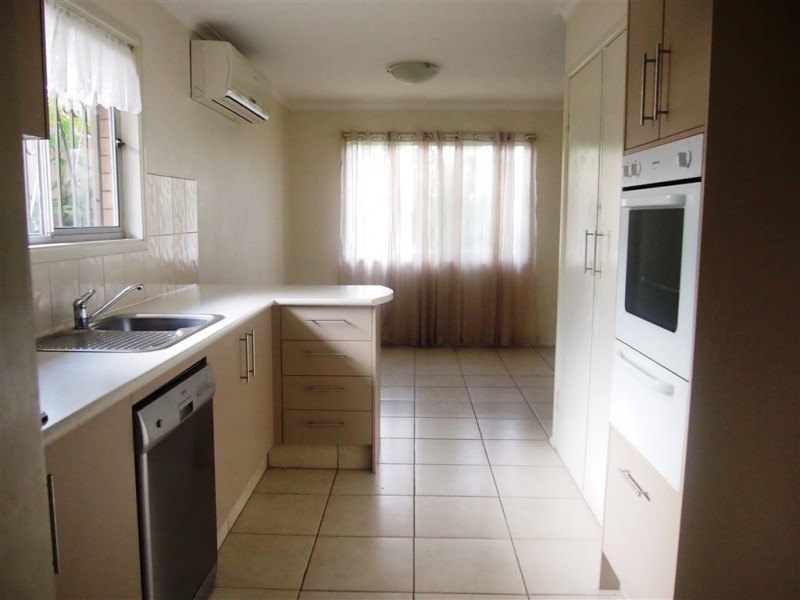 31 Talinga Place, Broadbeach Waters QLD 4218