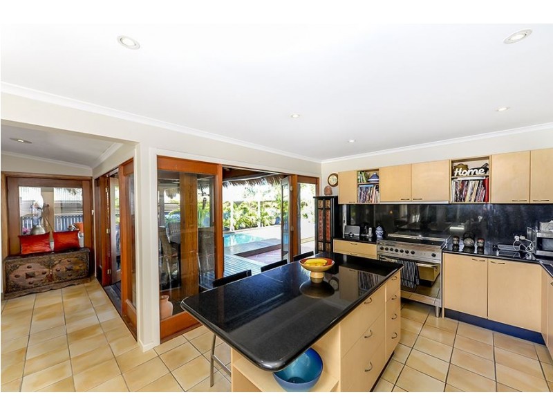 43 Savoy Drive, Broadbeach Waters QLD 4218