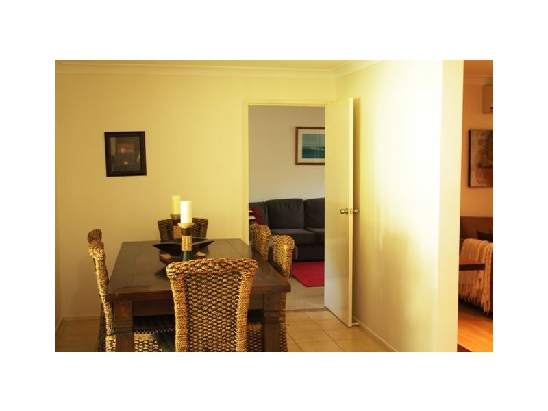 10 Yangoora Crescent, Ashmore QLD 4214