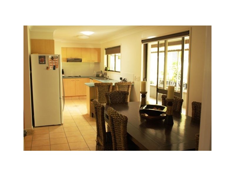 10 Yangoora Crescent, Ashmore QLD 4214