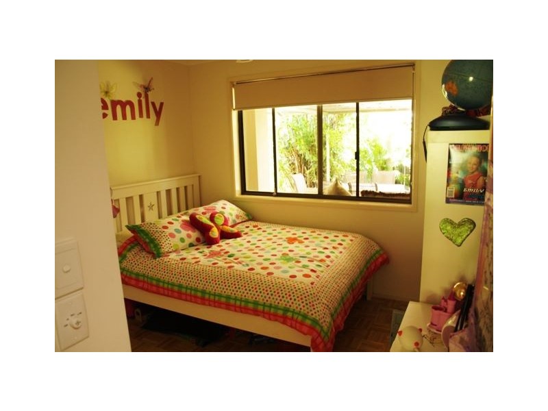 10 Yangoora Crescent, Ashmore QLD 4214