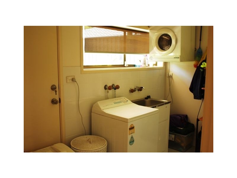 10 Yangoora Crescent, Ashmore QLD 4214