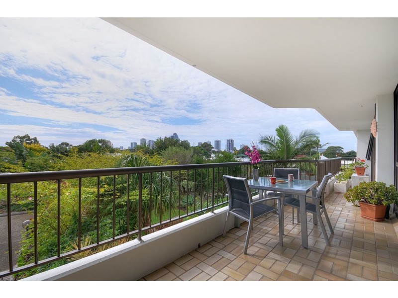 7/54 Hooker Boulevard, Mermaid Waters QLD 4218