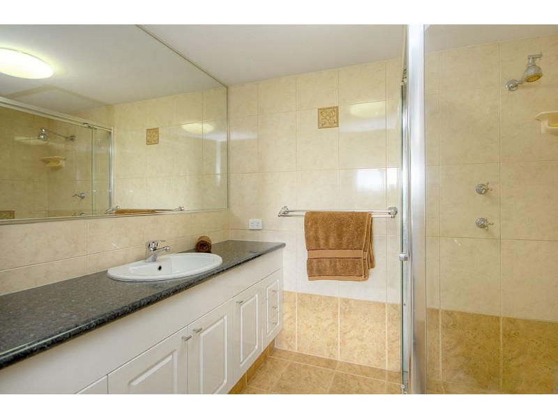 7/54 Hooker Boulevard, Mermaid Waters QLD 4218