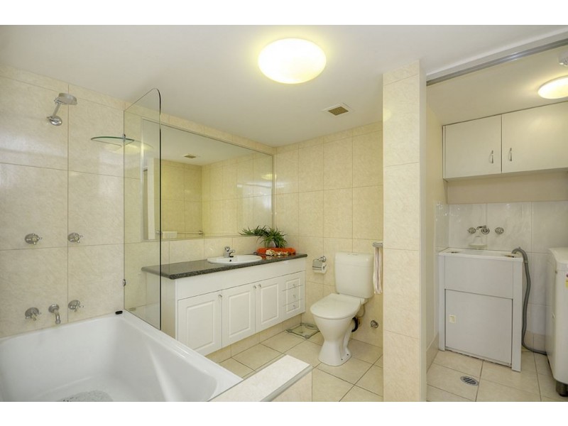 7/54 Hooker Boulevard, Mermaid Waters QLD 4218