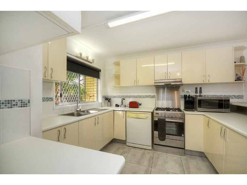 6/20 Aquila Court, Mermaid Waters QLD 4218