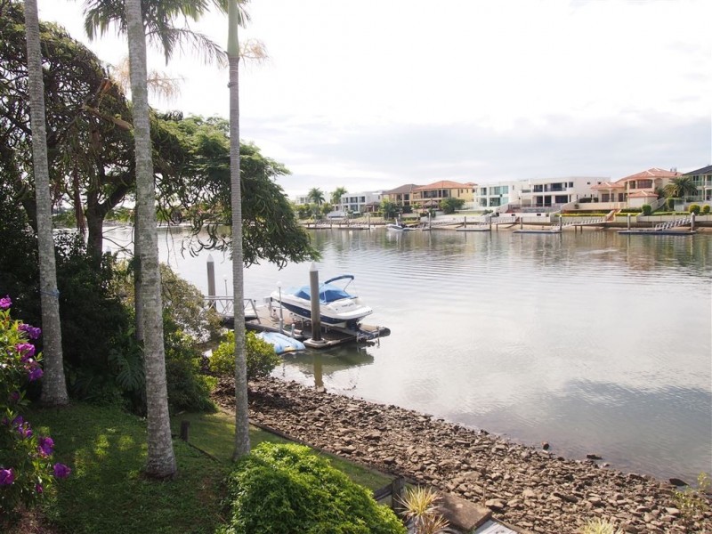 10 Witt Avenue, Carrara QLD 4211