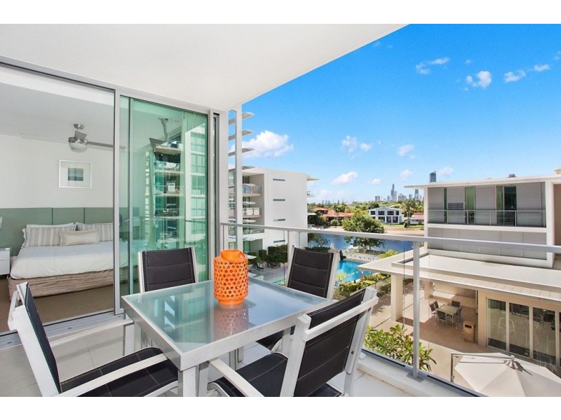 2216/33 T E Peters Drive, Broadbeach QLD 4218