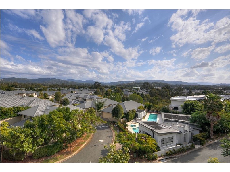 30/310 Easthill Drive, Robina QLD 4226