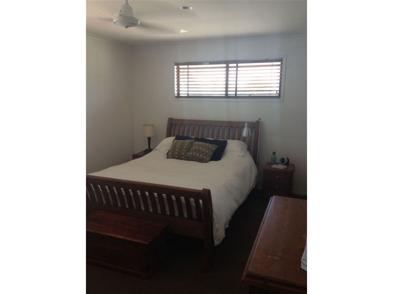 26 Saxonvale Terrace, Mermaid Waters QLD 4218