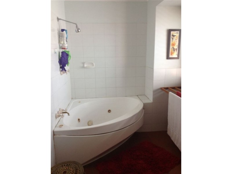 26 Saxonvale Terrace, Mermaid Waters QLD 4218