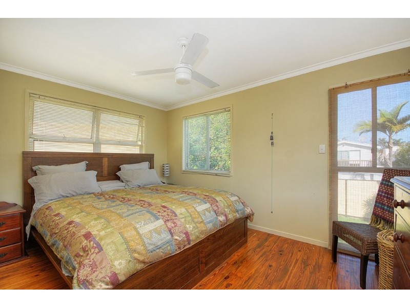 22 Glenelg Avenue, Mermaid Beach QLD 4218