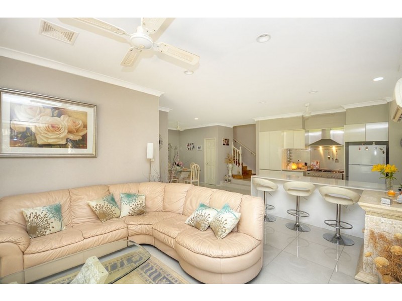 129/152 Palm Meadows Drive, Carrara QLD 4211