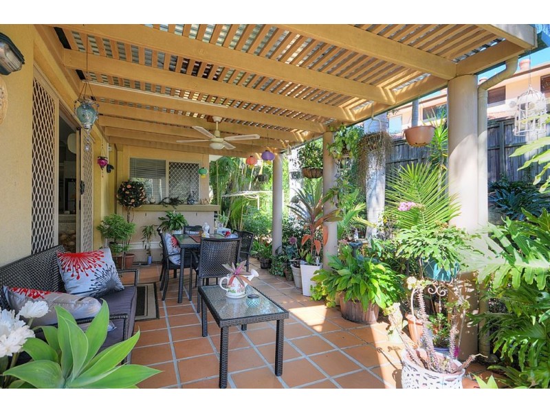 129/152 Palm Meadows Drive, Carrara QLD 4211