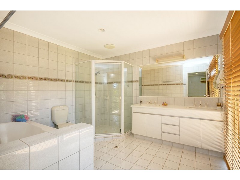 129/152 Palm Meadows Drive, Carrara QLD 4211