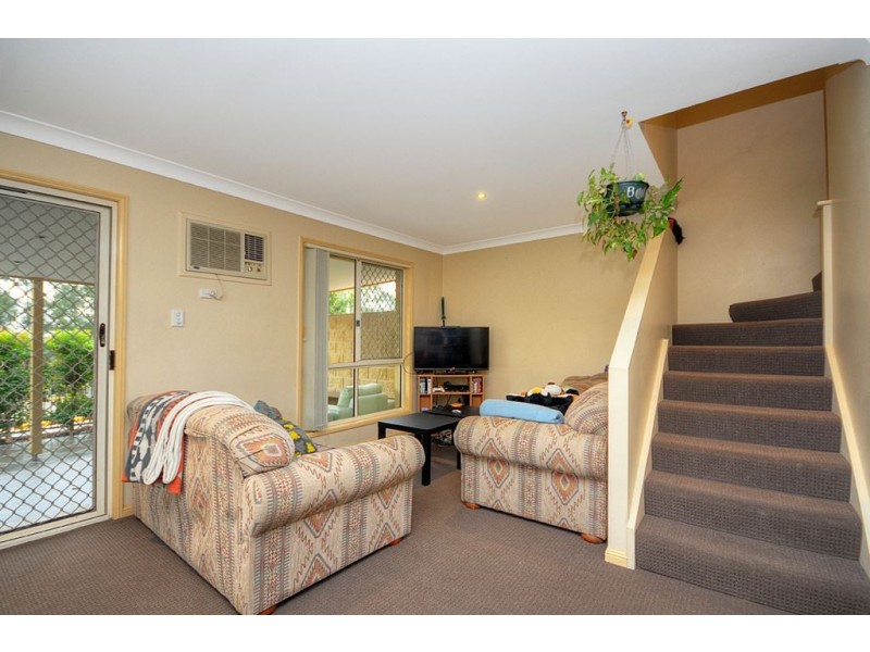 Unit 2/206 Queen Street, Southport QLD 4215