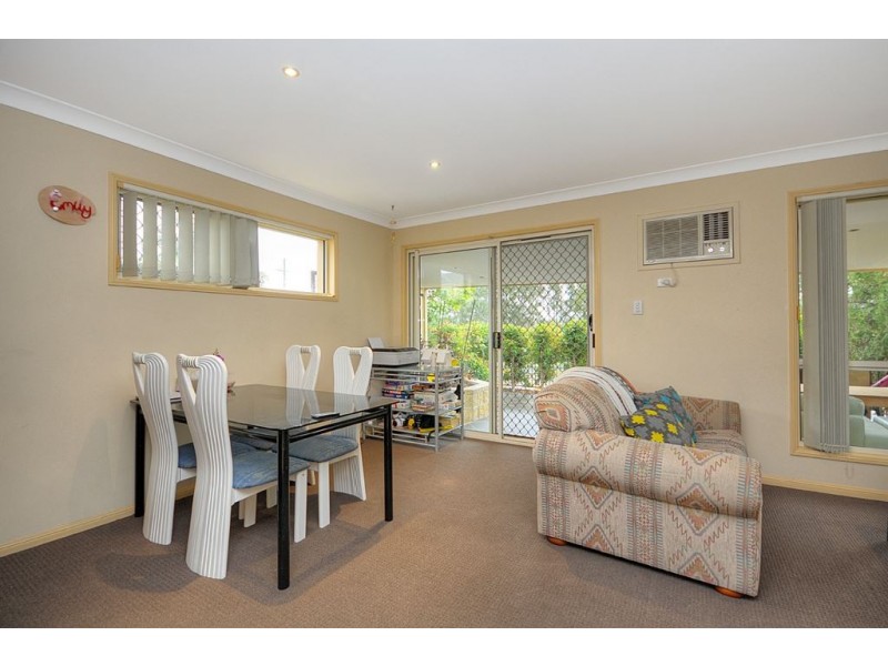 Unit 2/206 Queen Street, Southport QLD 4215