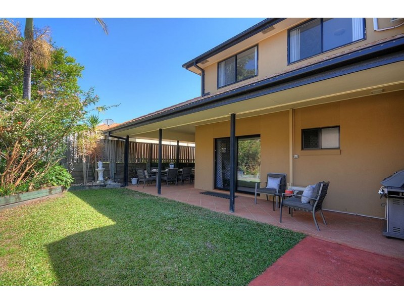 2/24 Ranier Crescent, Varsity Lakes QLD 4227