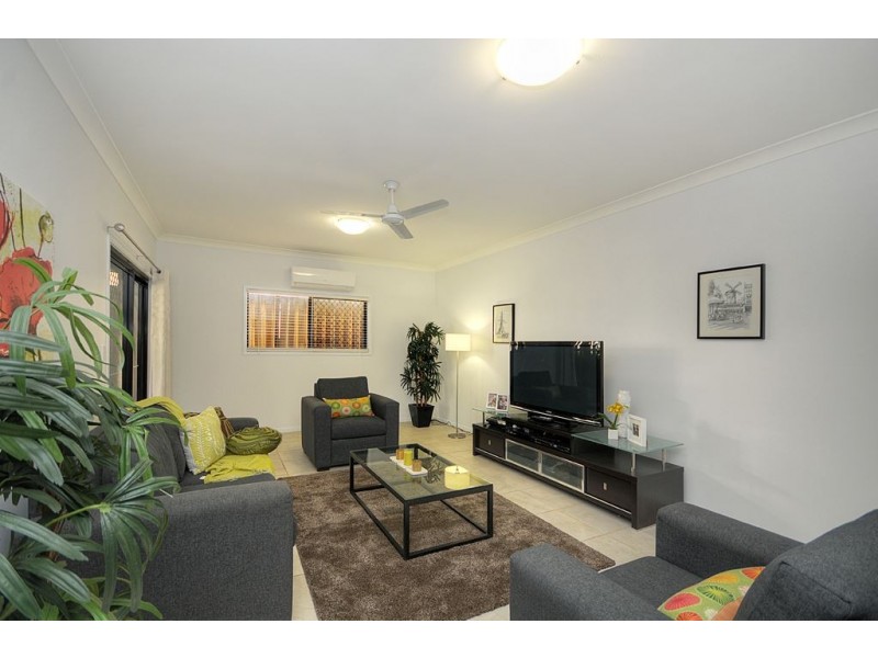 2/24 Ranier Crescent, Varsity Lakes QLD 4227
