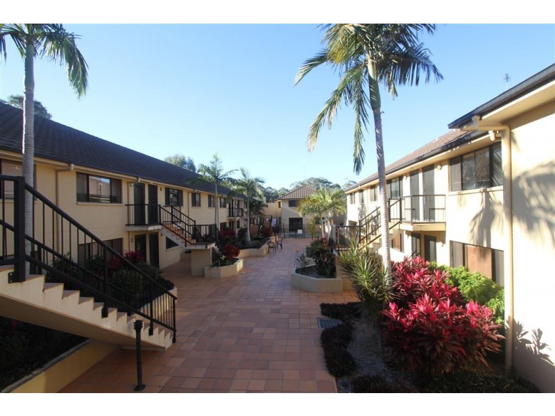 8 Tonga Place, Parkwood QLD 4214