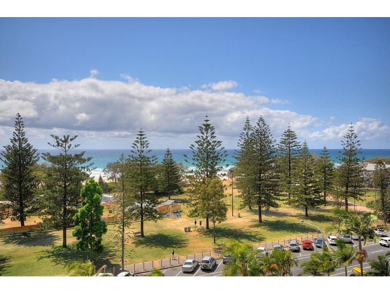 24/155 Old Burleigh Road, Broadbeach QLD 4218