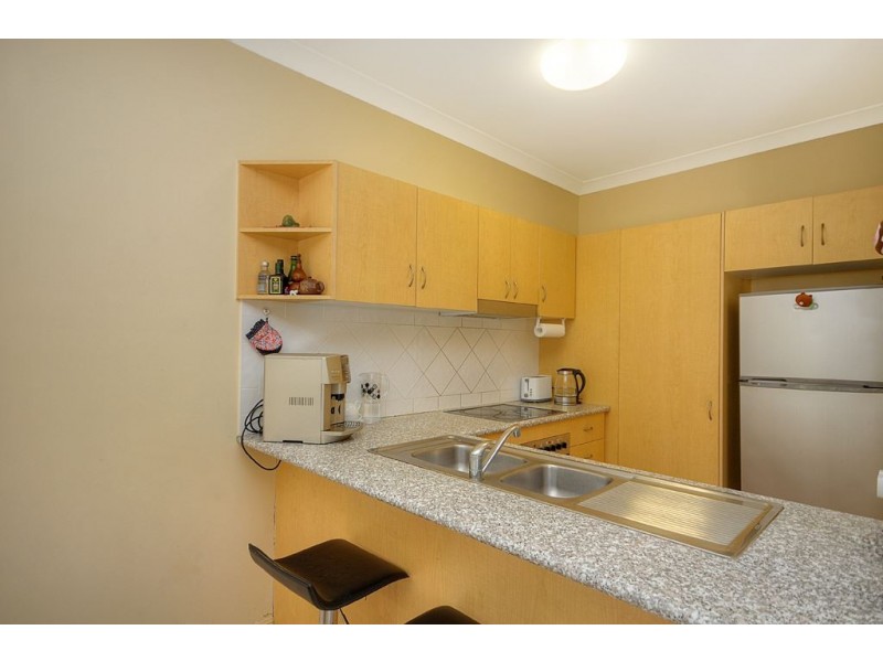 3/23-25 Blake Street, Southport QLD 4215