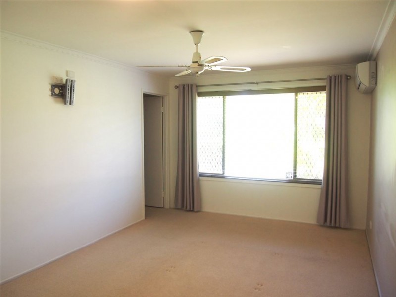 3 Reef Court, Mermaid Waters QLD 4218