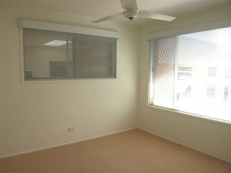 3 Reef Court, Mermaid Waters QLD 4218