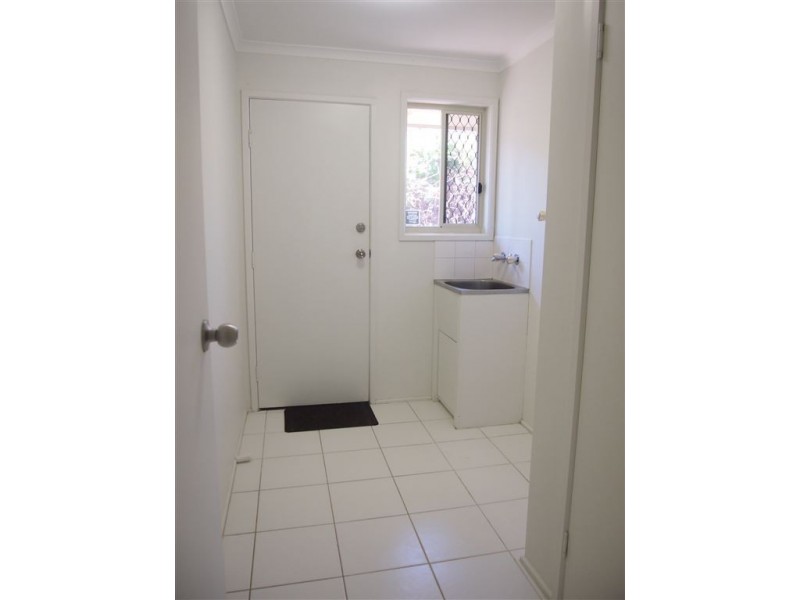 3 Reef Court, Mermaid Waters QLD 4218