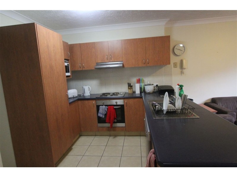 24/129 Currumburra Road, Ashmore QLD 4214