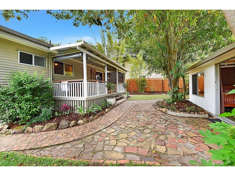 28A Harris Street, Labrador QLD 4215