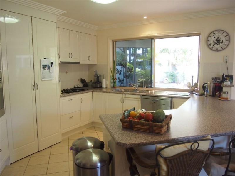 54 Sir Bruce Small Boulevard, Benowa QLD 4217