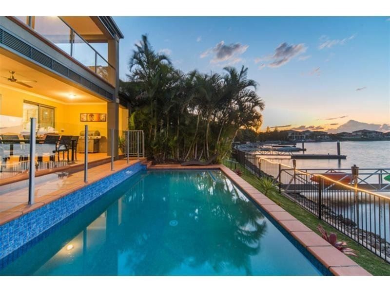 516 Oyster Cove Promenade, Helensvale QLD 4212