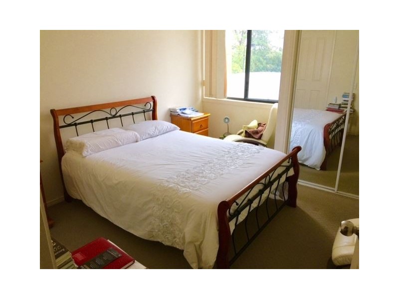 2102/2214 Gold Coast Highway, Mermaid Waters QLD 4218