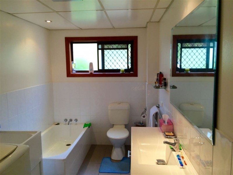 1/2 Rope Court, Mermaid Waters QLD 4218