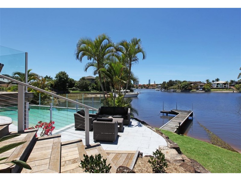 41 River Crescent, Broadbeach Waters QLD 4218