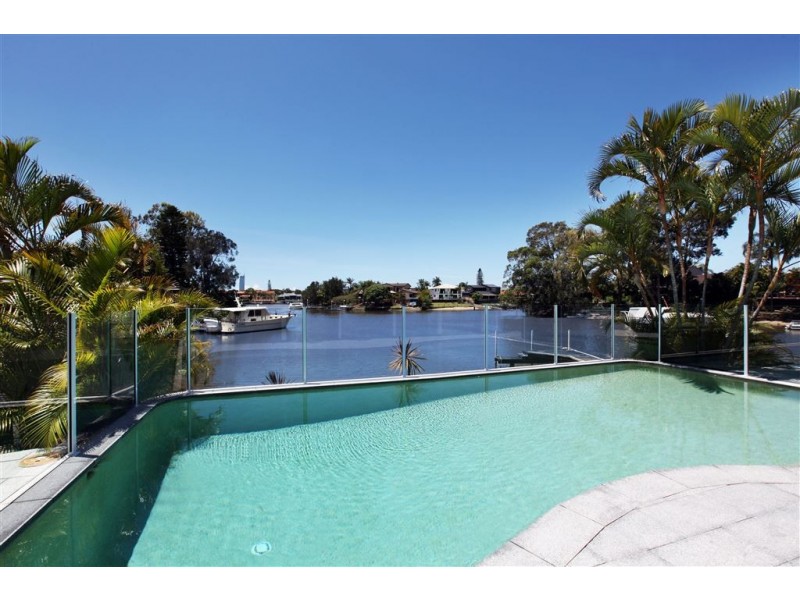 41 River Crescent, Broadbeach Waters QLD 4218