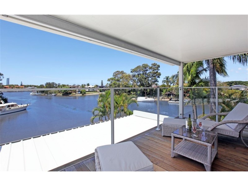 41 River Crescent, Broadbeach Waters QLD 4218