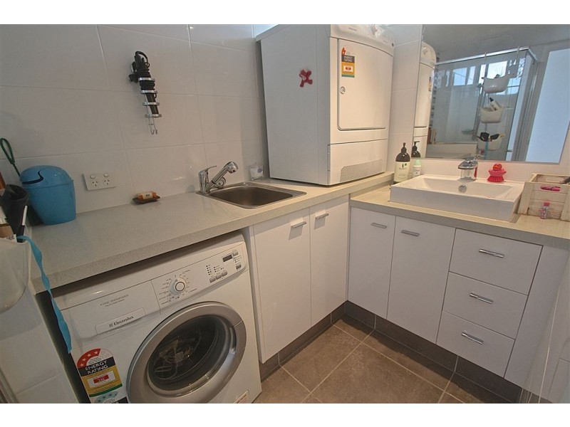 401/40 Surf Parade, Broadbeach QLD 4218