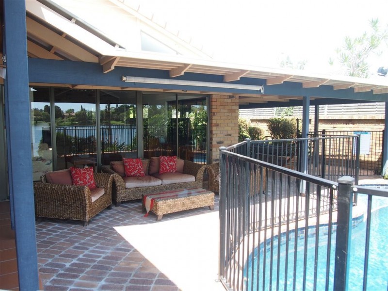 40 Wild Duck Drive, Mermaid Waters QLD 4218